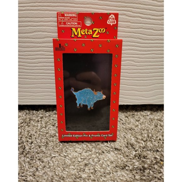 MetaZoo Babe The Blue Ox Pin + Promo Card Set - READY TO SHIP - Picture 1 of 2